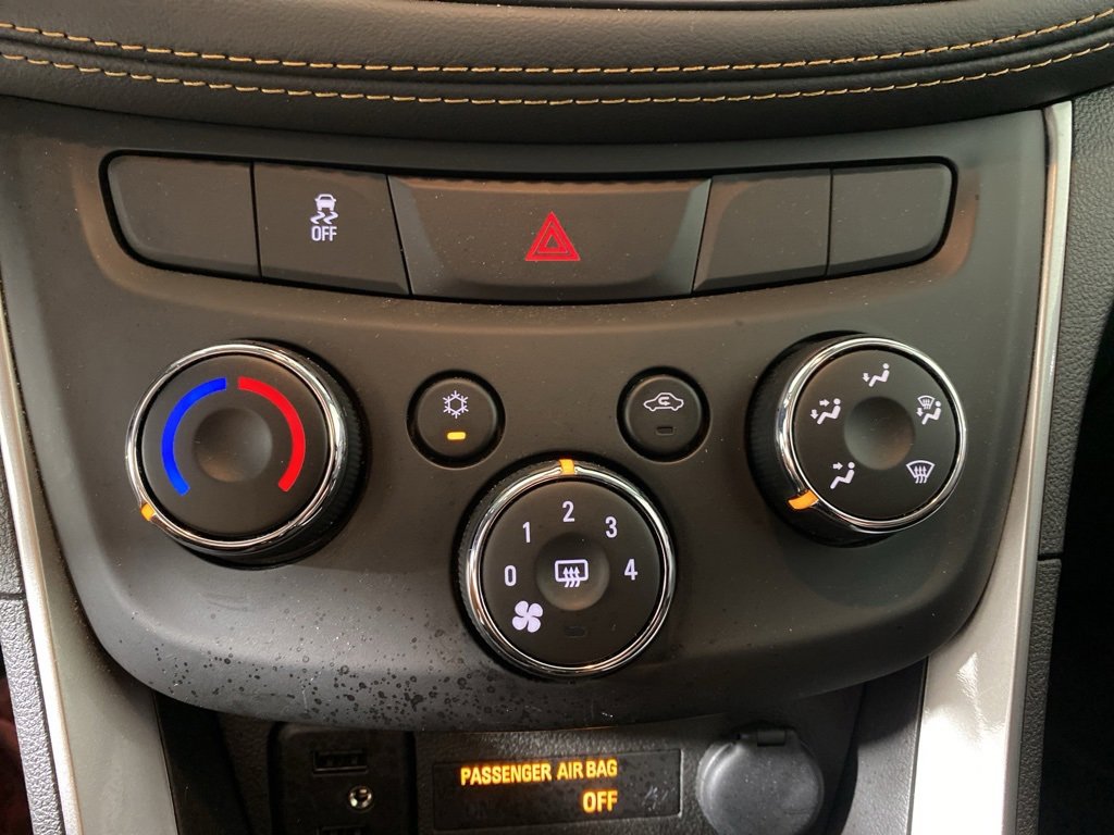 2022 Chevrolet Trax LT photo 17