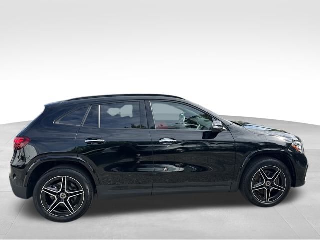 2025 Mercedes Benz GLA 250 4MATIC photo 5