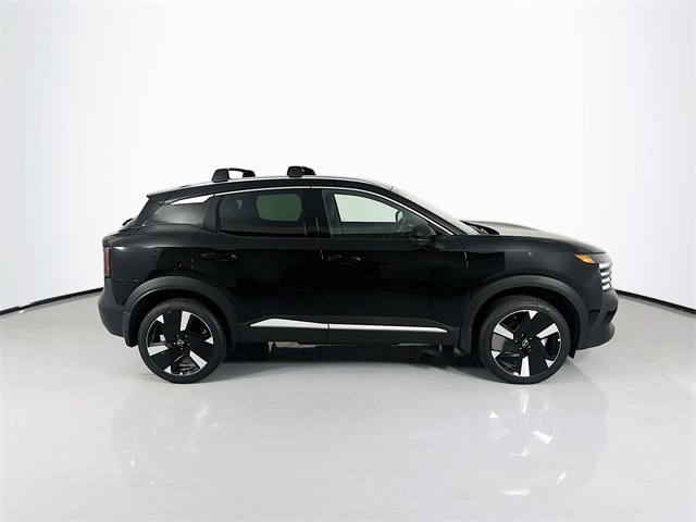 2025 Nissan Kicks SR photo 7