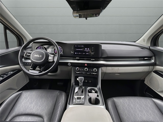 2024 Kia Carnival LX photo 29