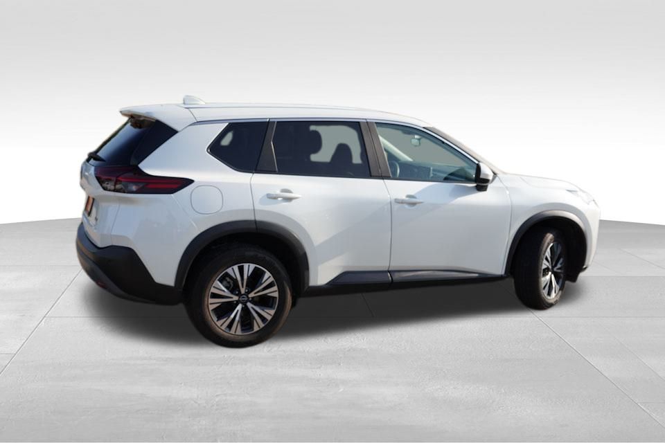2023 Nissan Rogue SV photo 4