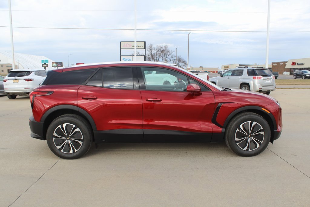 2026 Chevrolet Blazer EV photo 2
