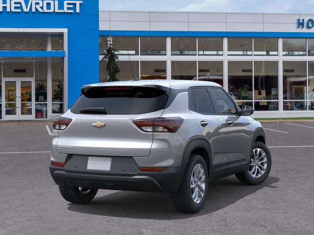 2026 Chevrolet Trailblazer LS photo 3