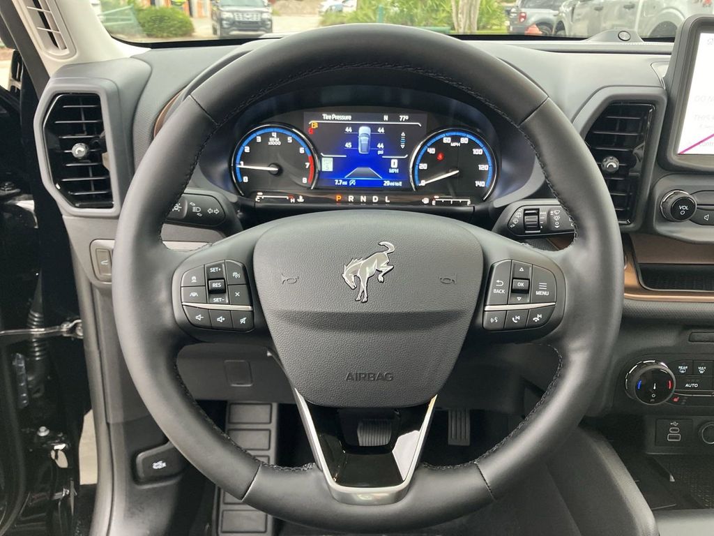 2024 Ford Bronco Sport Outer Banks photo 7