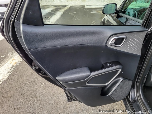 2023 KIA SOUL - Image 24
