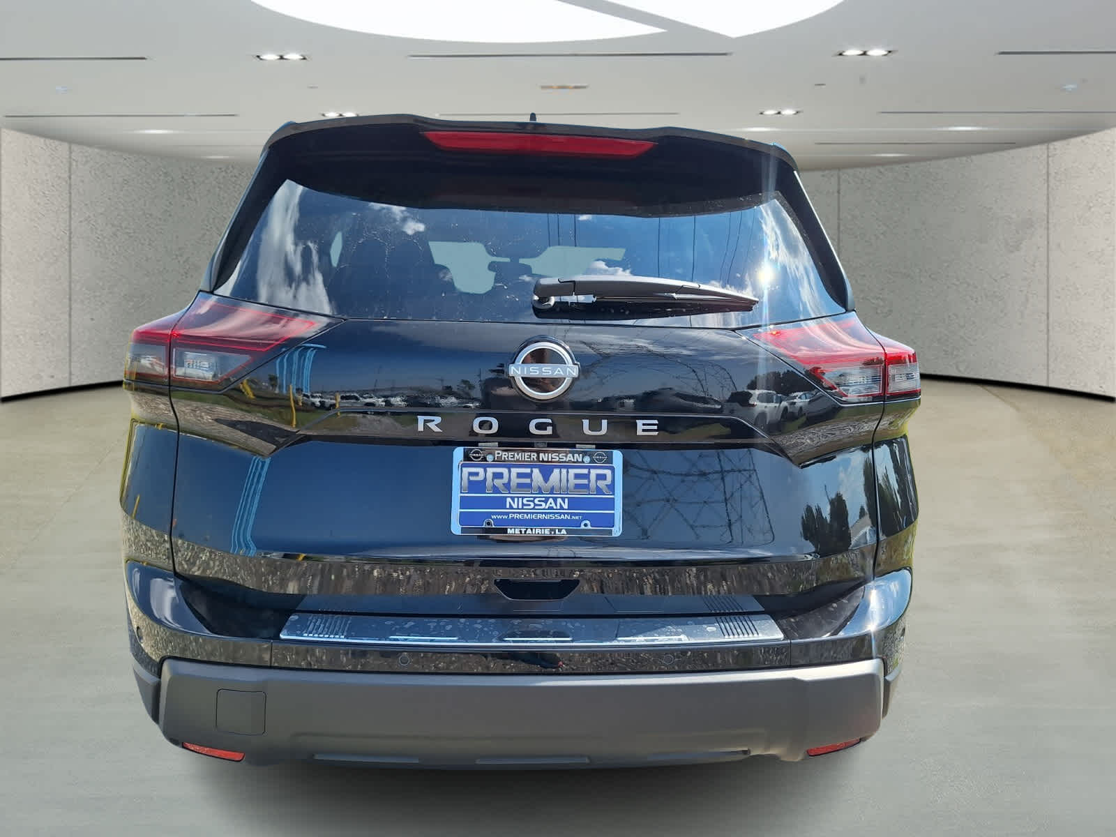 2026 Nissan Rogue SV photo 4
