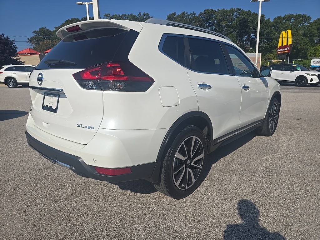 2020 Nissan Rogue SL photo 3