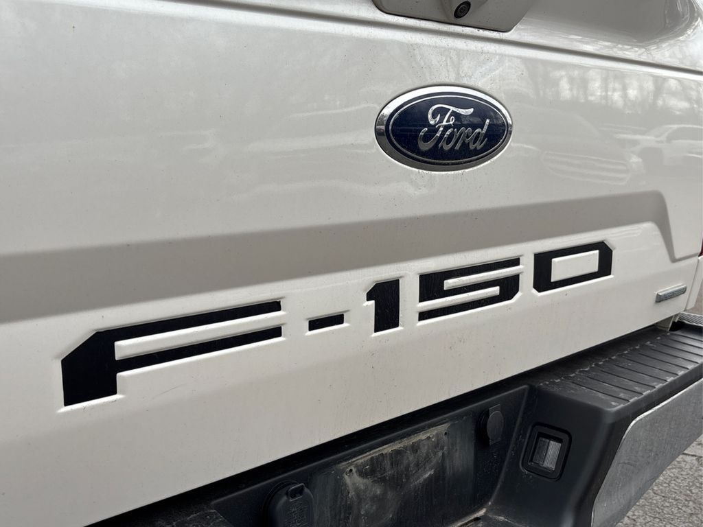 2018 Ford F-150 Lariat photo 12