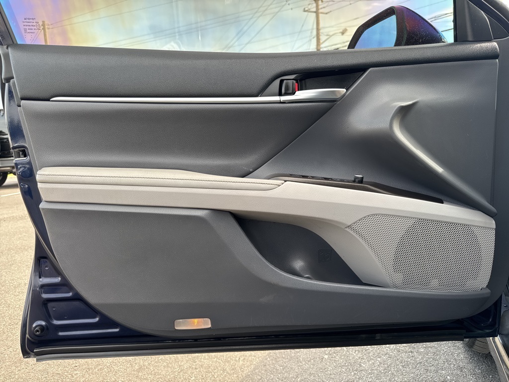 2021 Toyota Camry XSE photo 23