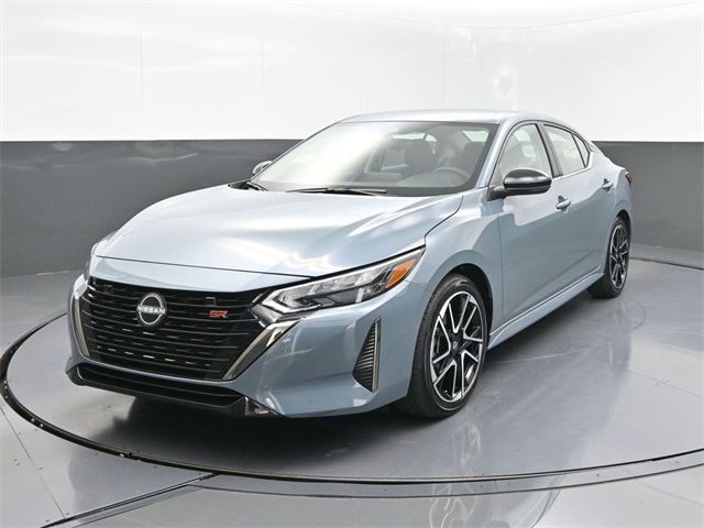 2025 Nissan Sentra SR's photo