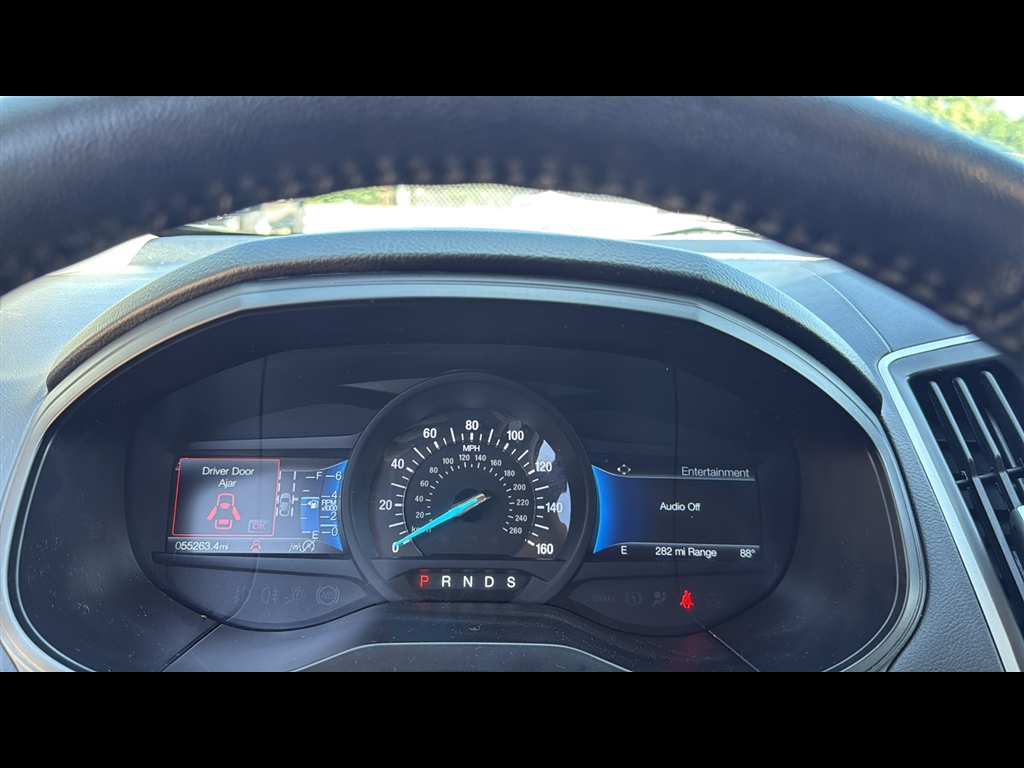 2023 Ford Edge SEL photo 12