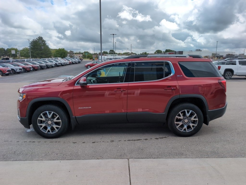 2023 Gmc Acadia SLT photo 2