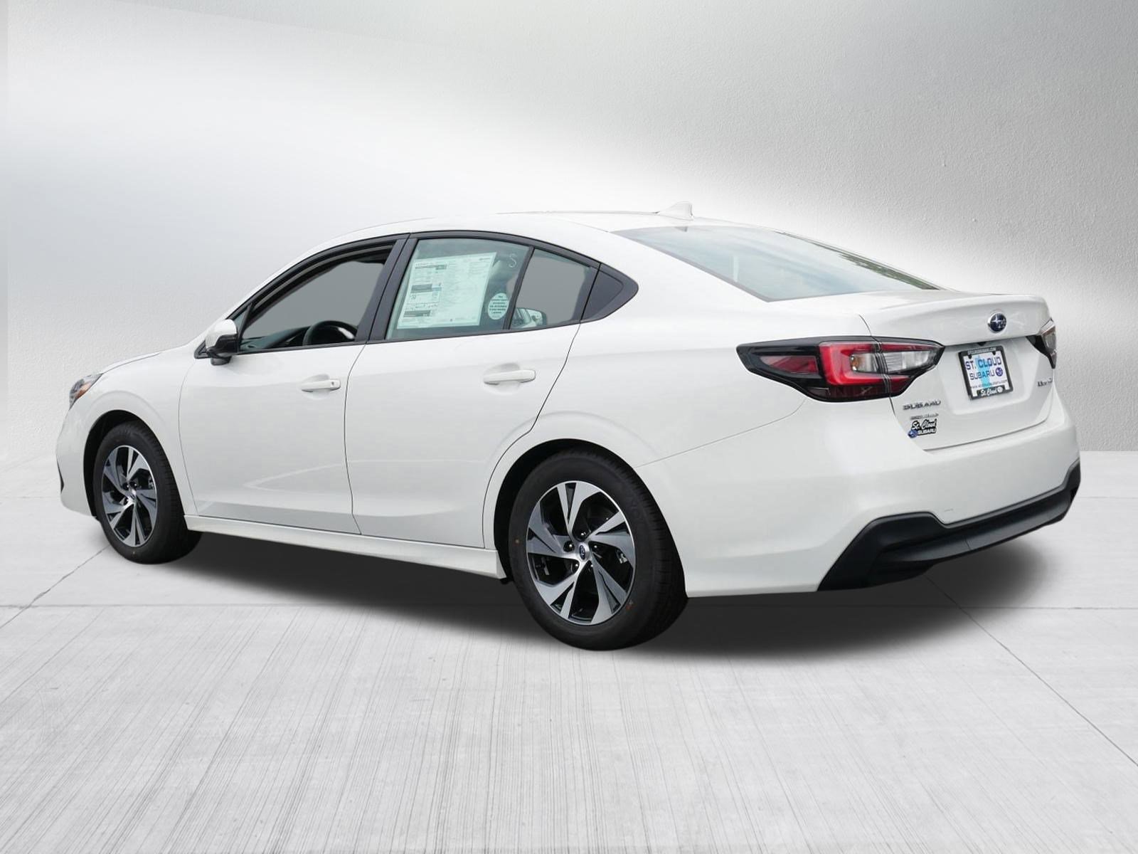 2025 Subaru Legacy Premium photo 3