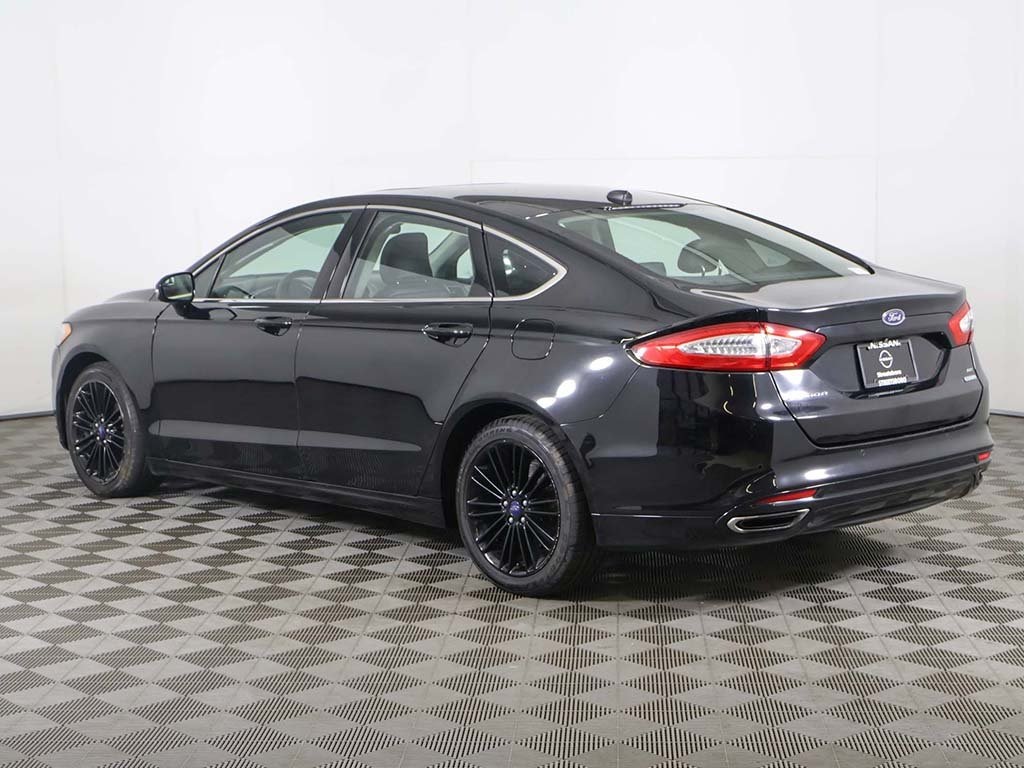 2016 Ford Fusion SE photo 6