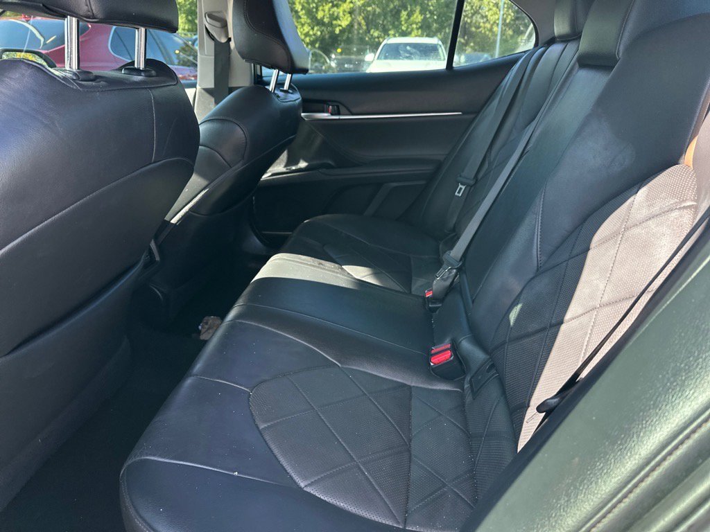 2018 Toyota Camry XLE photo 7