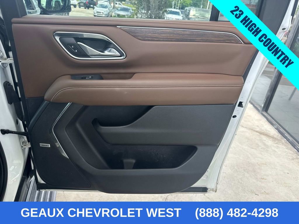 2023 Chevrolet Suburban High Country photo 16