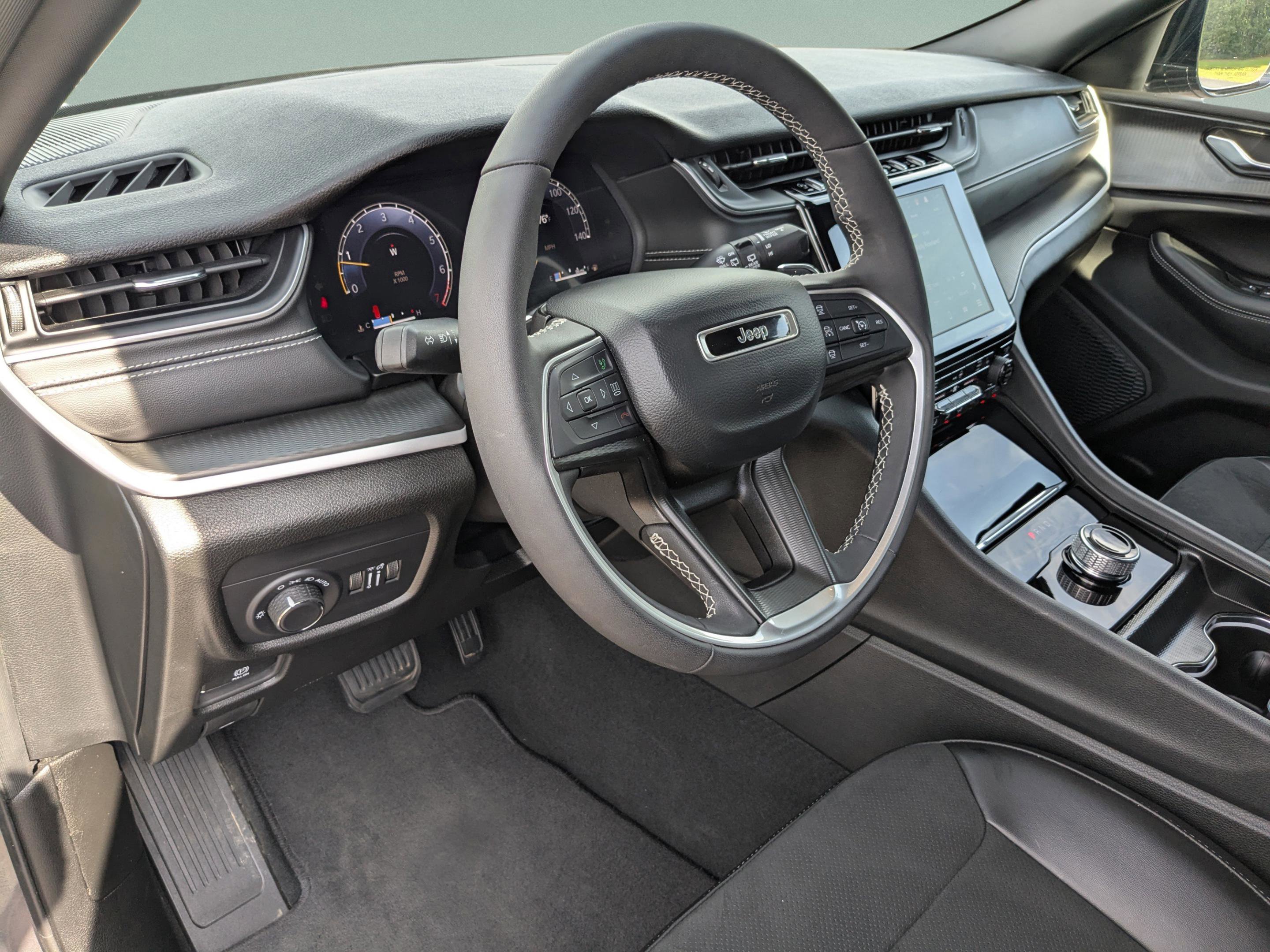 2024 Jeep Grand Cherokee Altitude X photo 6