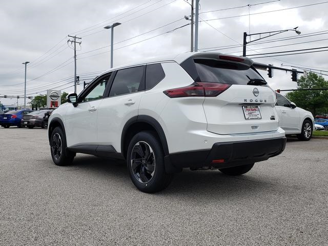 2025 Nissan Rogue SV photo 4