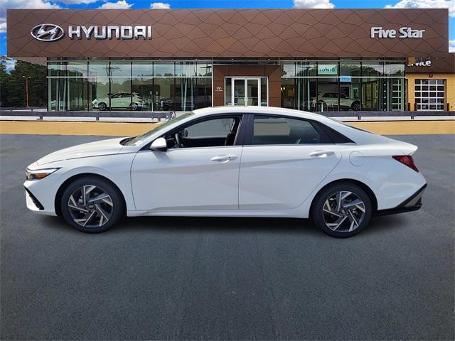 2025 Hyundai Elantra SEL Convenience photo 4