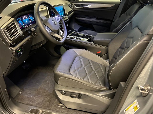 2026 Volkswagen Atlas Cross Sport SE Technology photo 7
