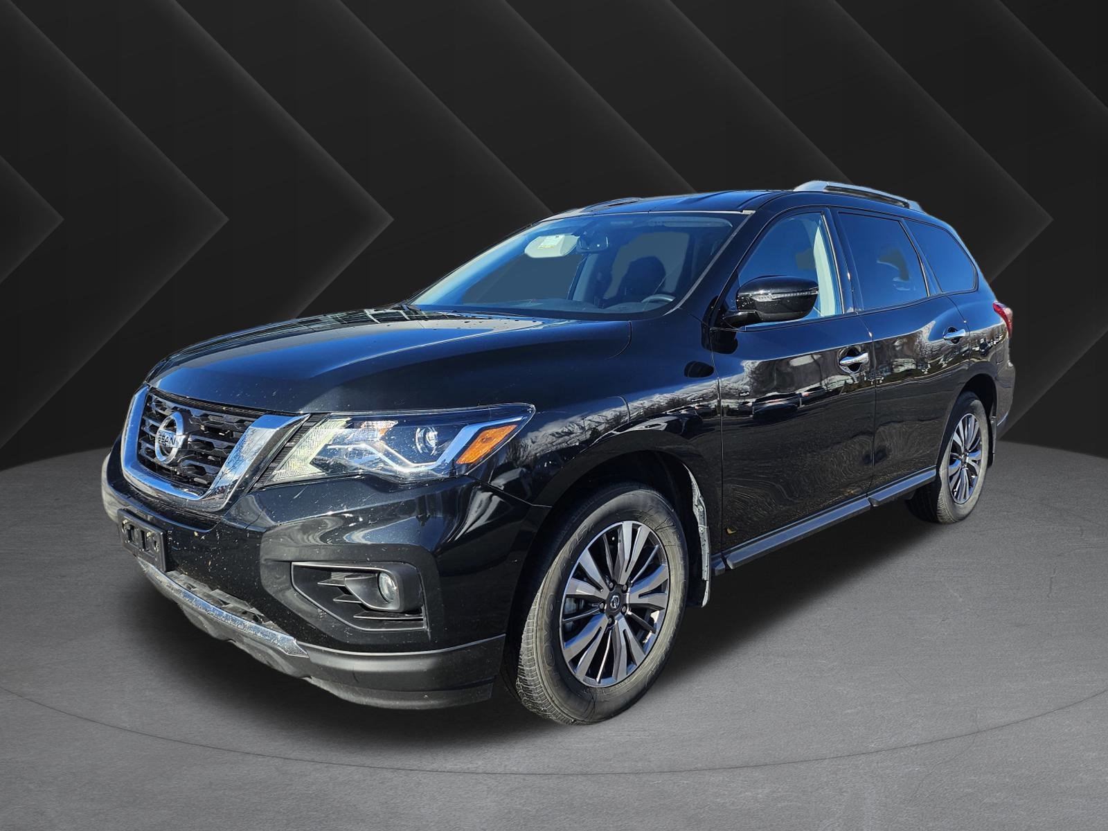 2019 Nissan Pathfinder SV