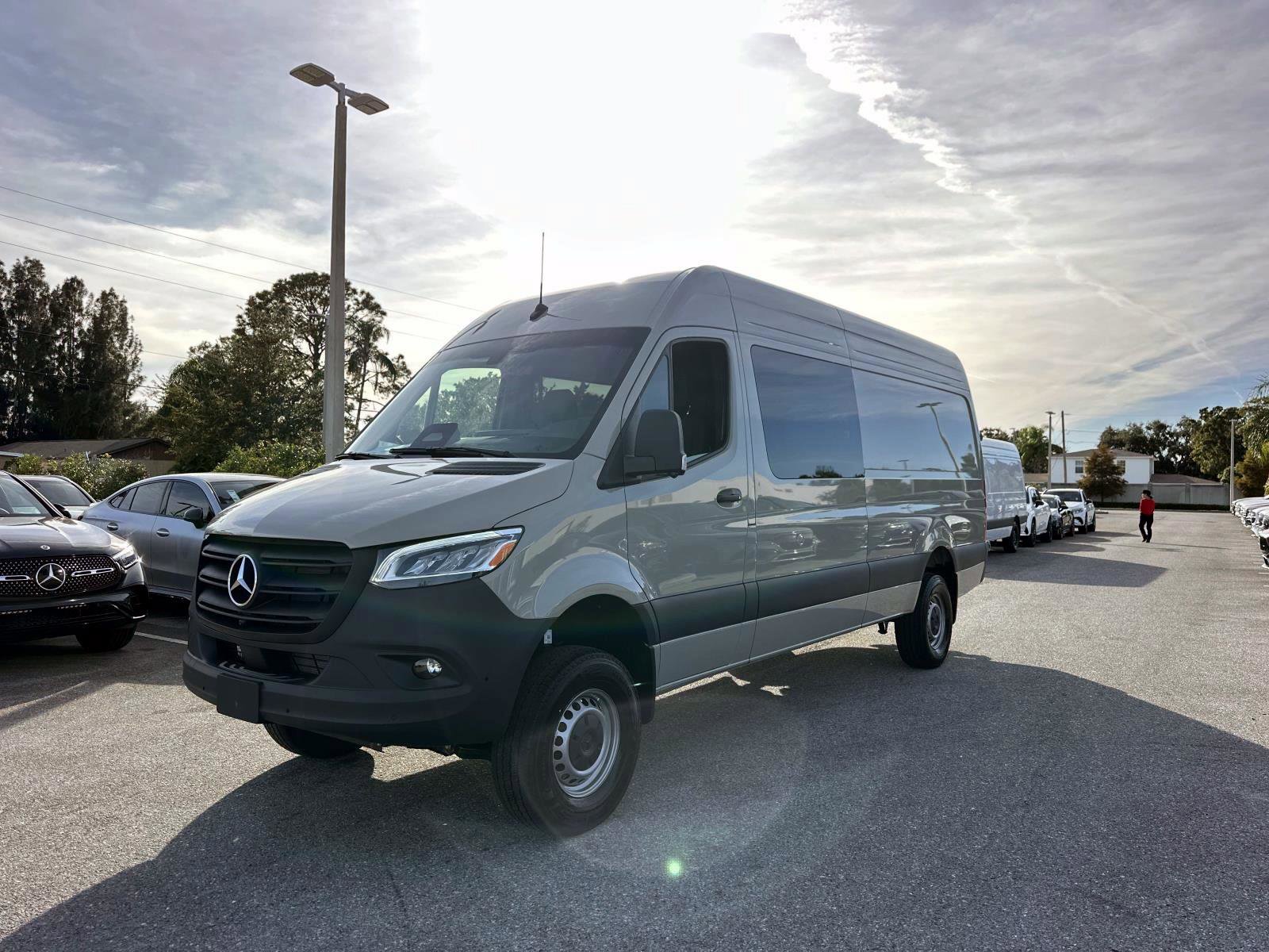 2026 Mercedes-Benz Sprinter Cargo Van Base's photo