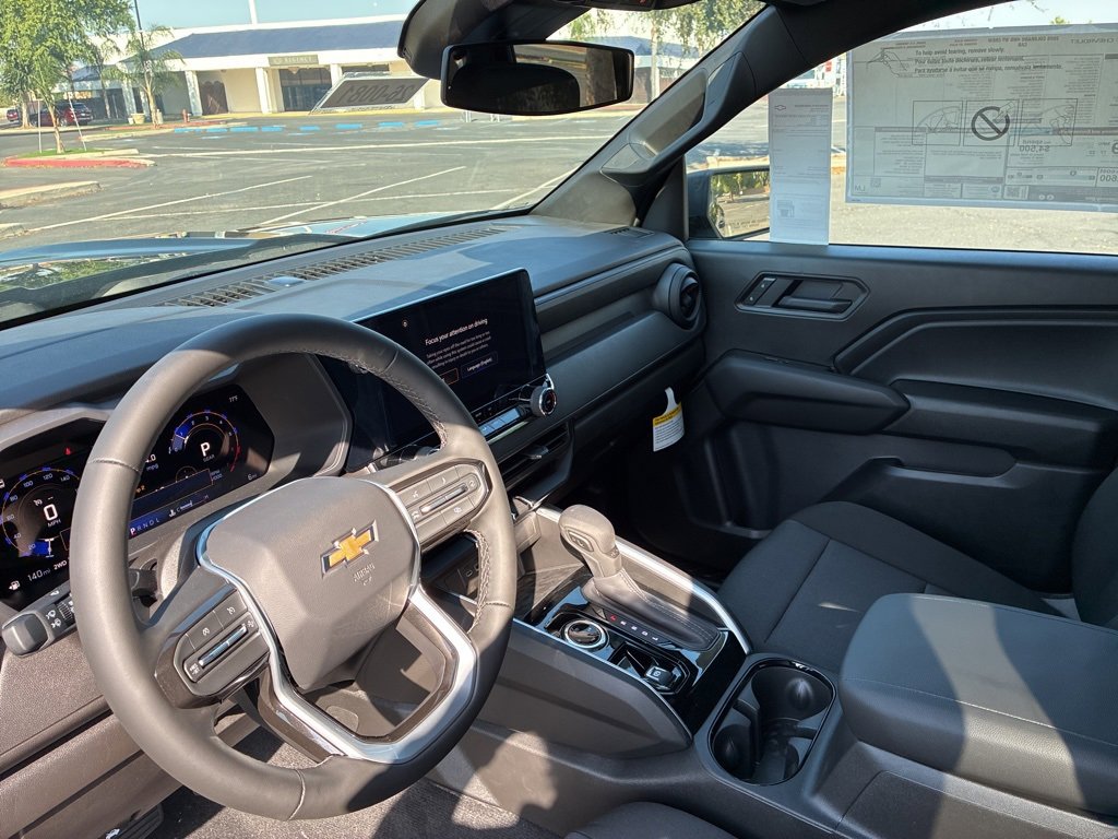 2026 Chevrolet Colorado Work Truck photo 13