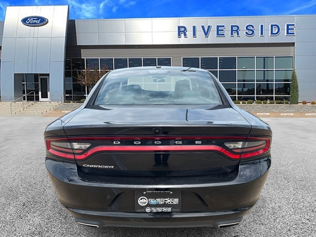 2022 Dodge Charger SXT photo 4