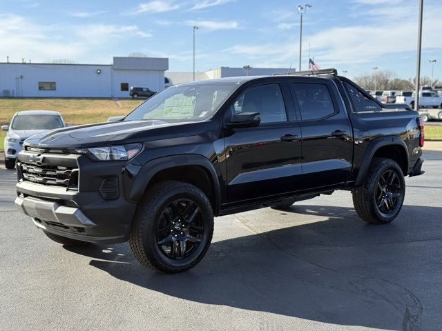 2025 Chevrolet Colorado Trail Boss photo 3