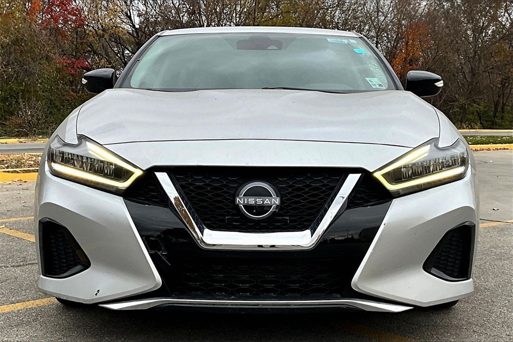 Used 2023 Nissan Maxima SV with VIN 1N4AA6CV2PC503331 for sale in Kansas City