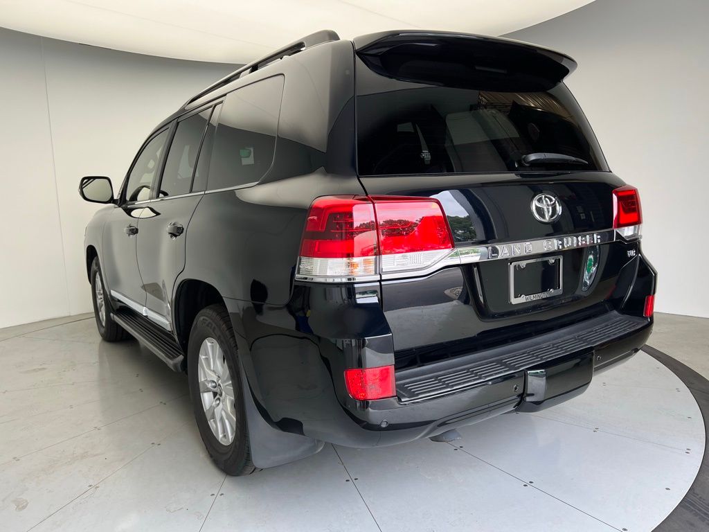 2016 Toyota Land Cruiser Base photo 4