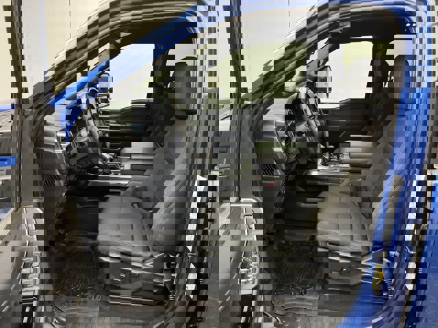 2023 Ford F-150 XLT photo 3