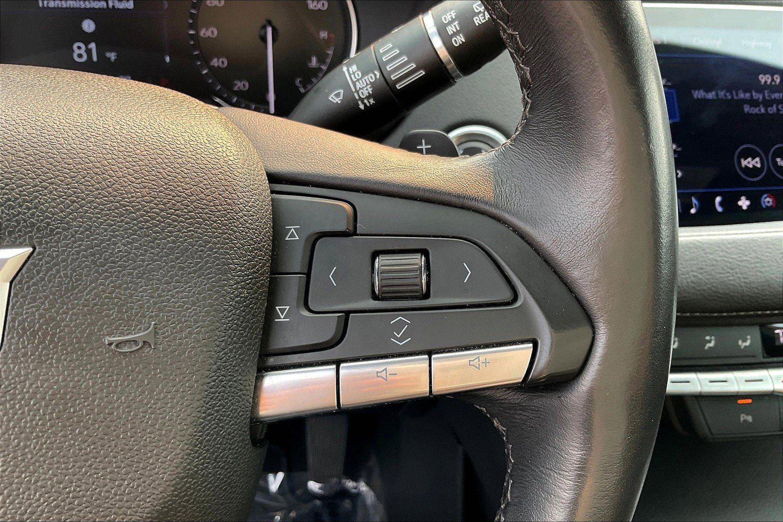 2023 Cadillac XT4 Premium Luxury photo 14