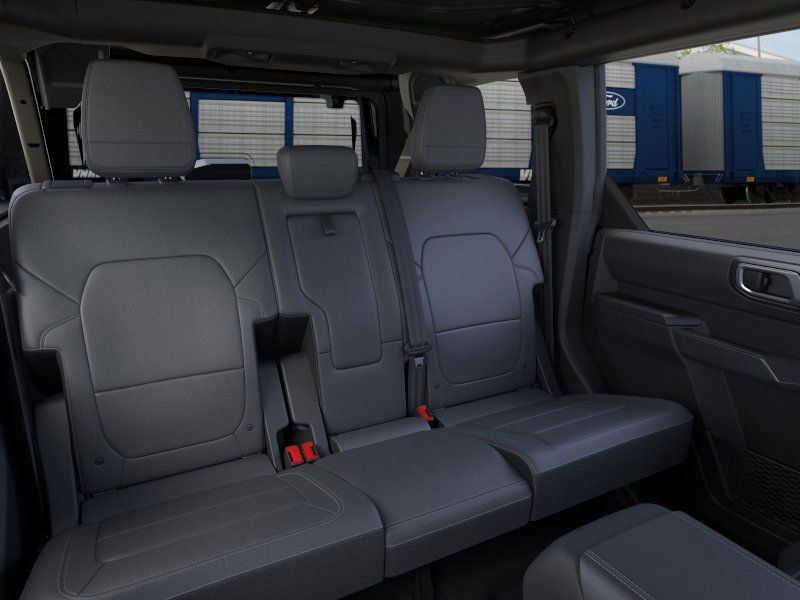 2025 Ford Bronco Outer Banks photo 10