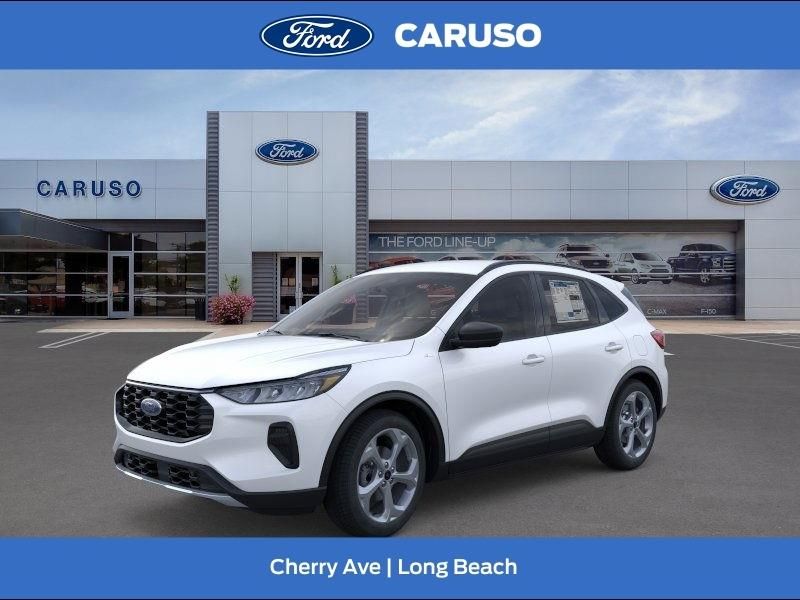 2025 Ford Escape ST-Line's photo
