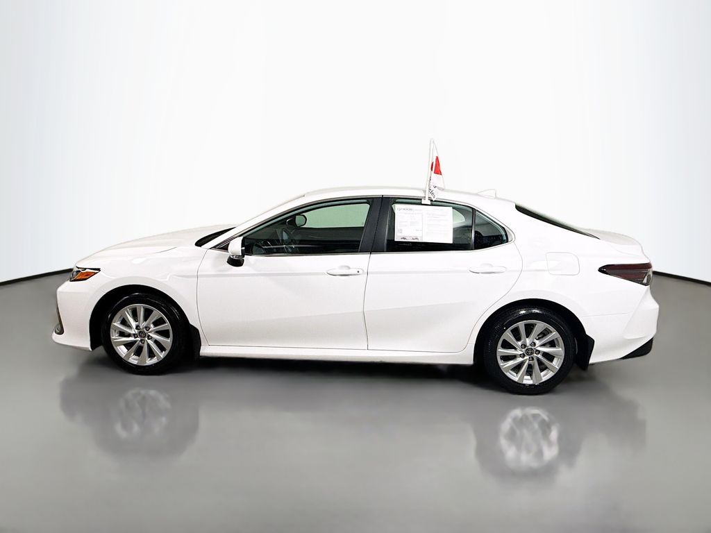 2024 Toyota Camry LE photo 3