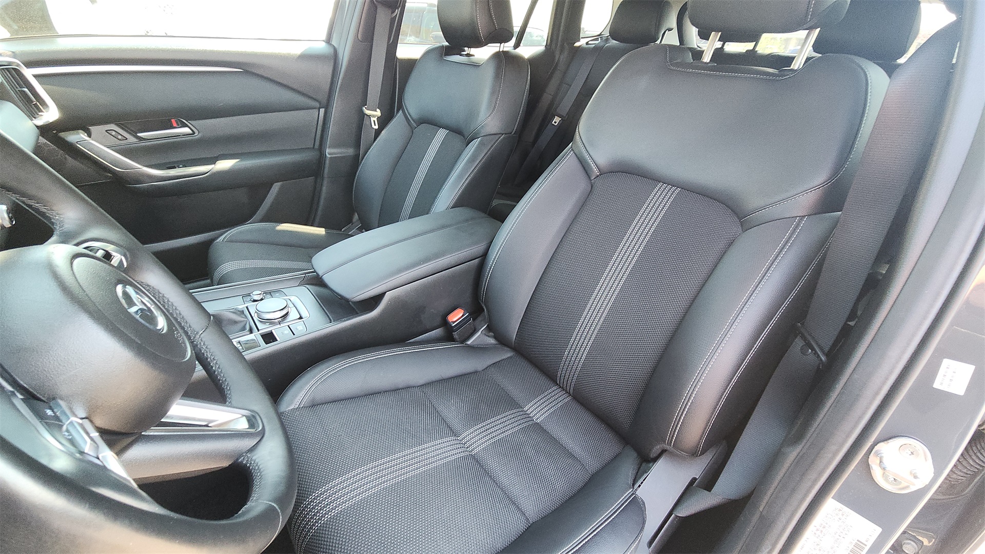 2024 Mazda CX-50 2.5 S Preferred photo 10