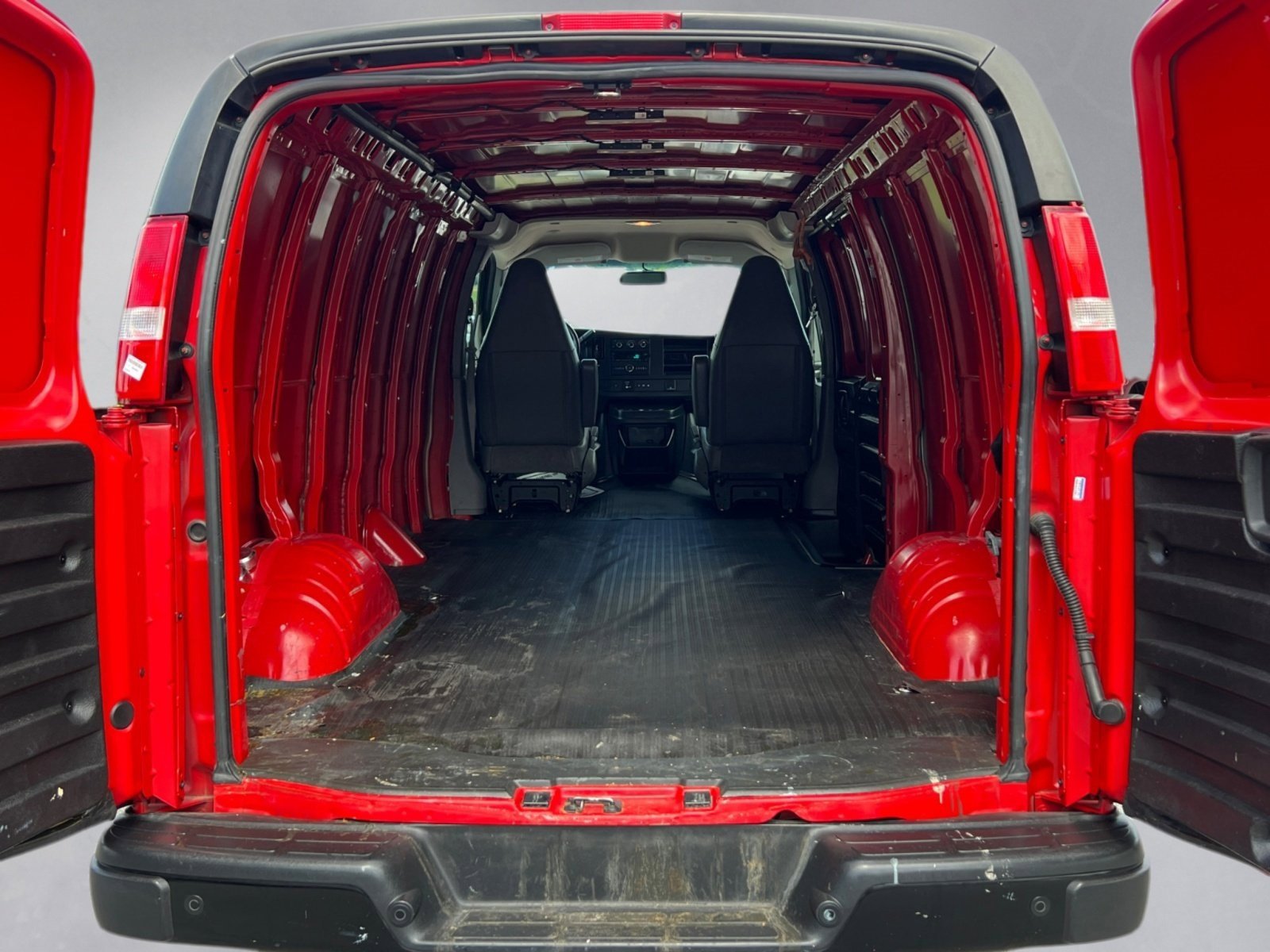 2023 Gmc Savana Cargo 3500 photo 13