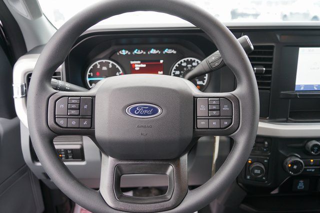 2025 FORD F-250 - Image 42