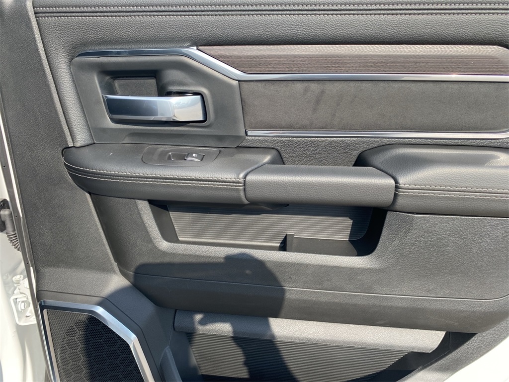 2026 Ram 2500 Laramie photo 29