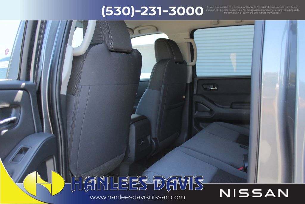2025 Nissan Frontier Crew Cab SV photo 14