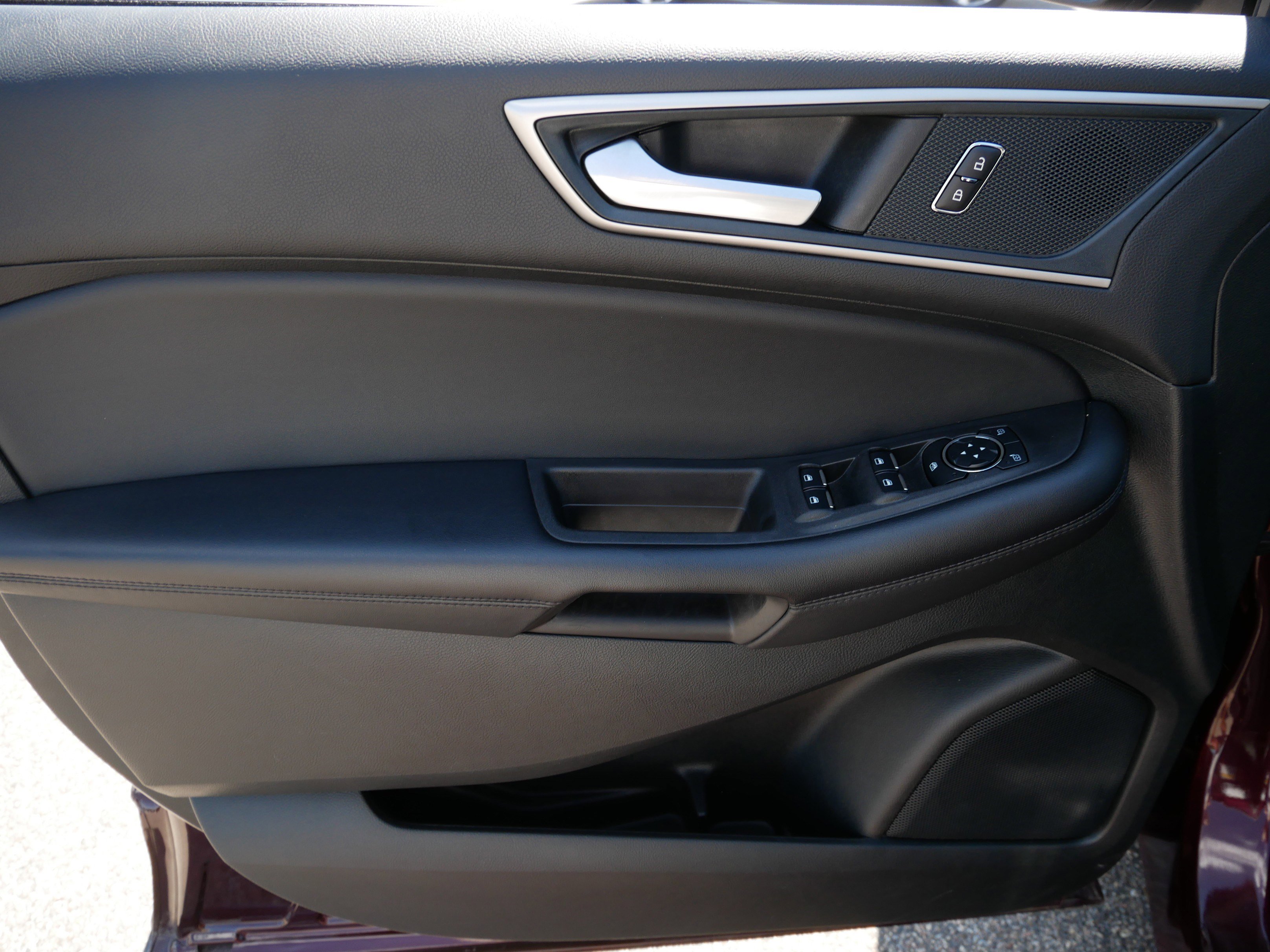 2024 Ford Edge SEL photo 27