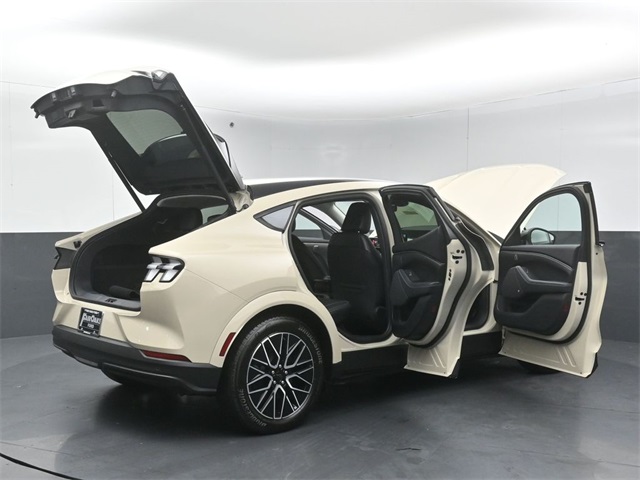 2025 FORD MUSTANG MACH-E - Image 56