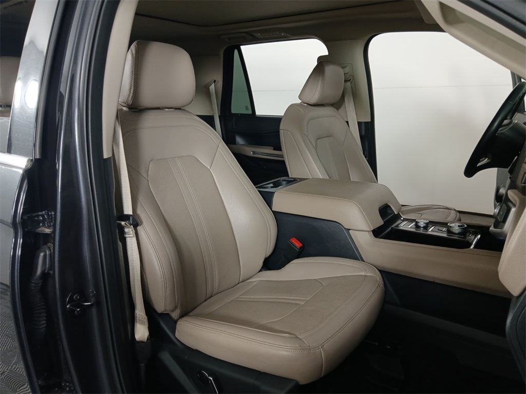 2024 Ford Expedition MAX Limited photo 19