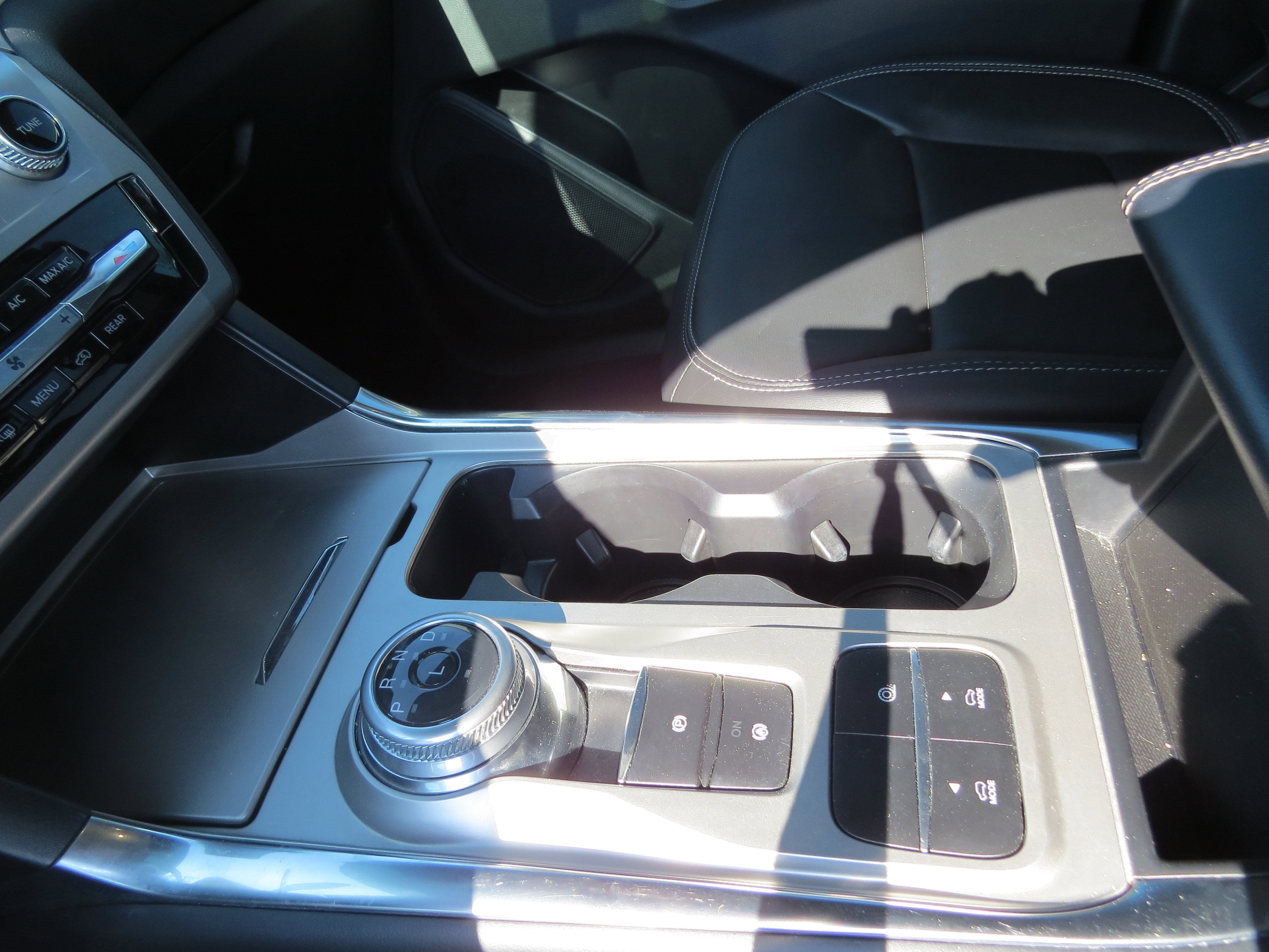 2022 Ford Explorer XLT photo 7