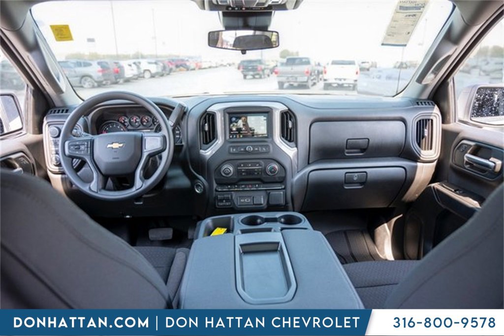 2026 Chevrolet Silverado 1500 Custom photo 3