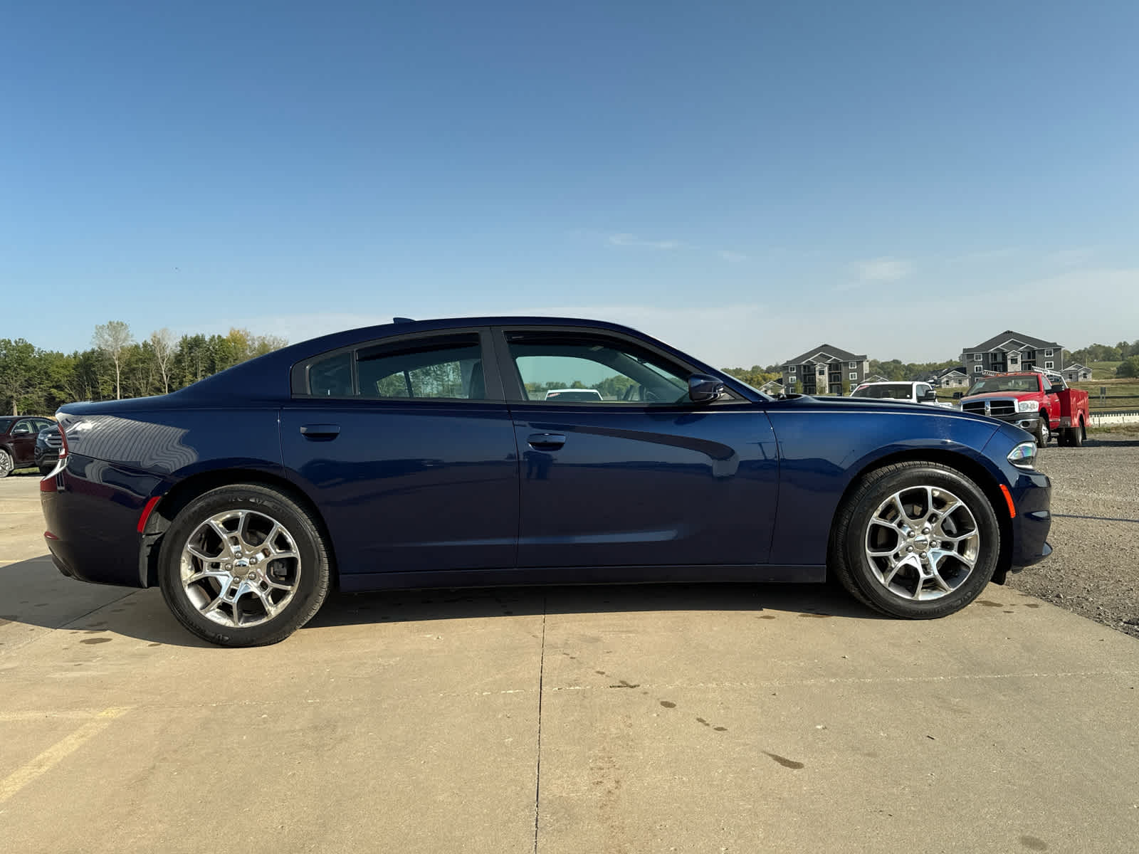 2016 Dodge Charger SXT photo 4
