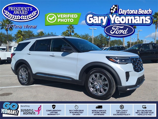 2026 Ford Explorer Platinum's photo