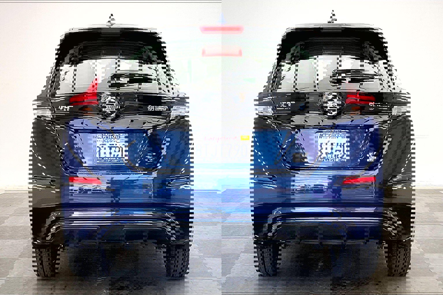 2020 Nissan Leaf SV Plus photo 3