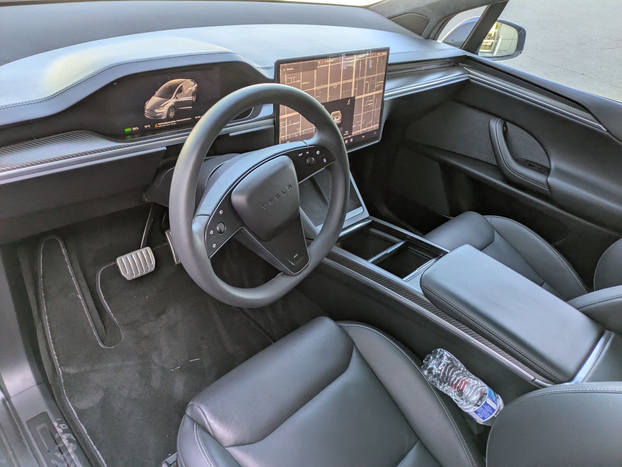 2022 Tesla Model X Plaid photo 13